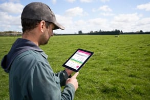 Farmote user with an iPad